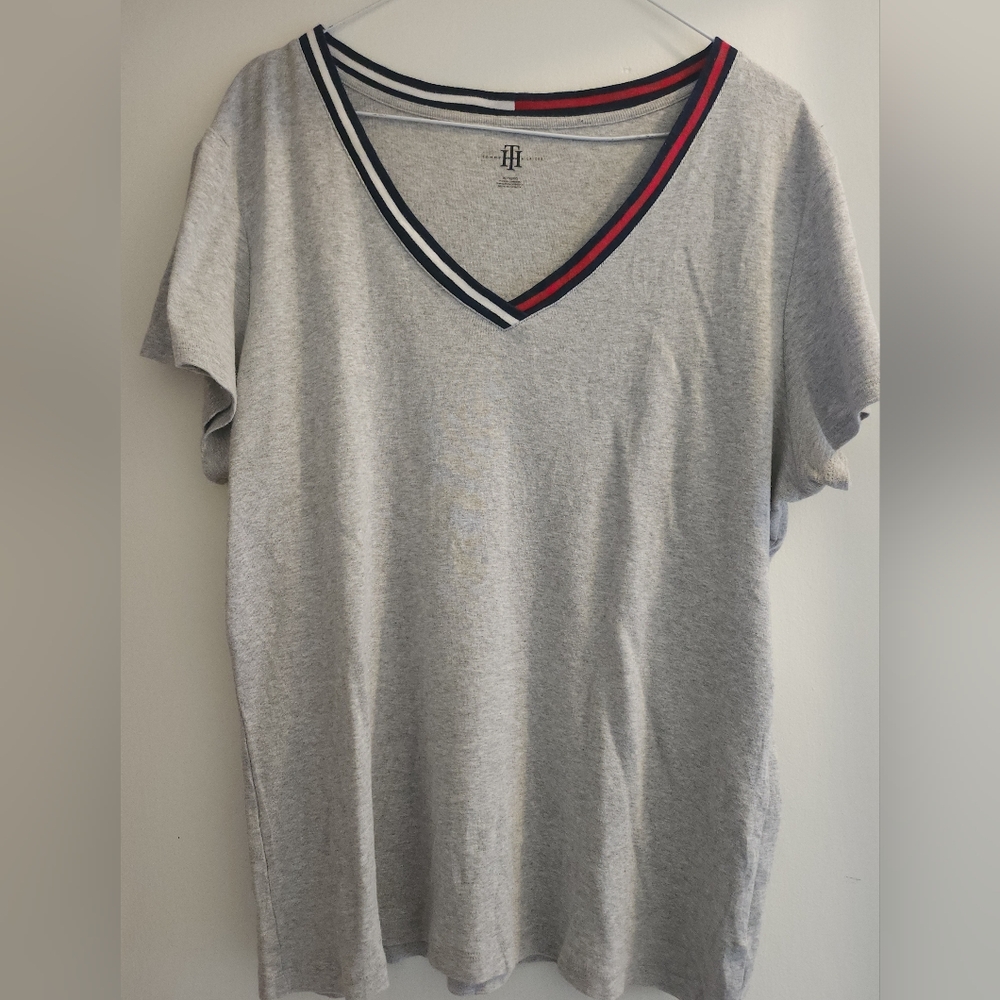 Tommy Hilfiger Cotton Knit Tee. Size xl. Preloved.